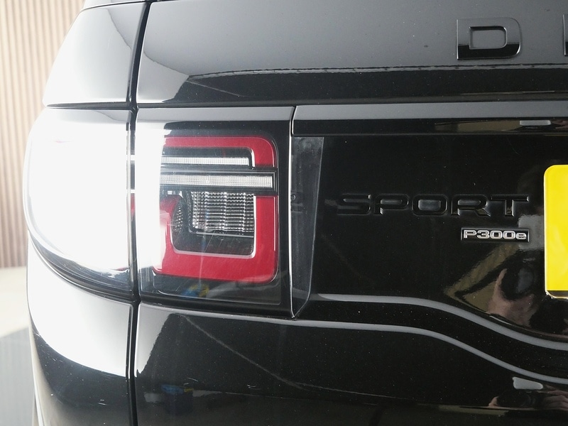 Used Land Rover Discovery Sport 2022 for sale - 76962845: Photo 45