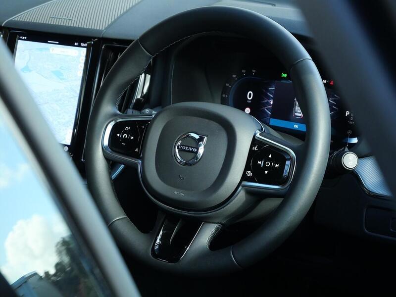 Used Volvo XC60 2023 for sale - 76396611: Photo 12