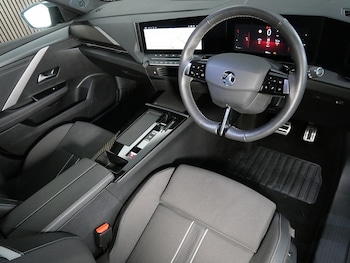 Used Vauxhall Astra 2024 for sale - 78331384: Photo