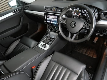 Used Skoda Superb 2019 for sale - 78272895: Photo