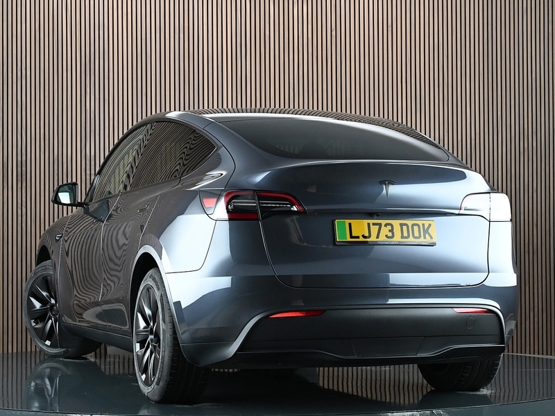 Used Tesla Model Y 2023 for sale - 77840727: Photo 2