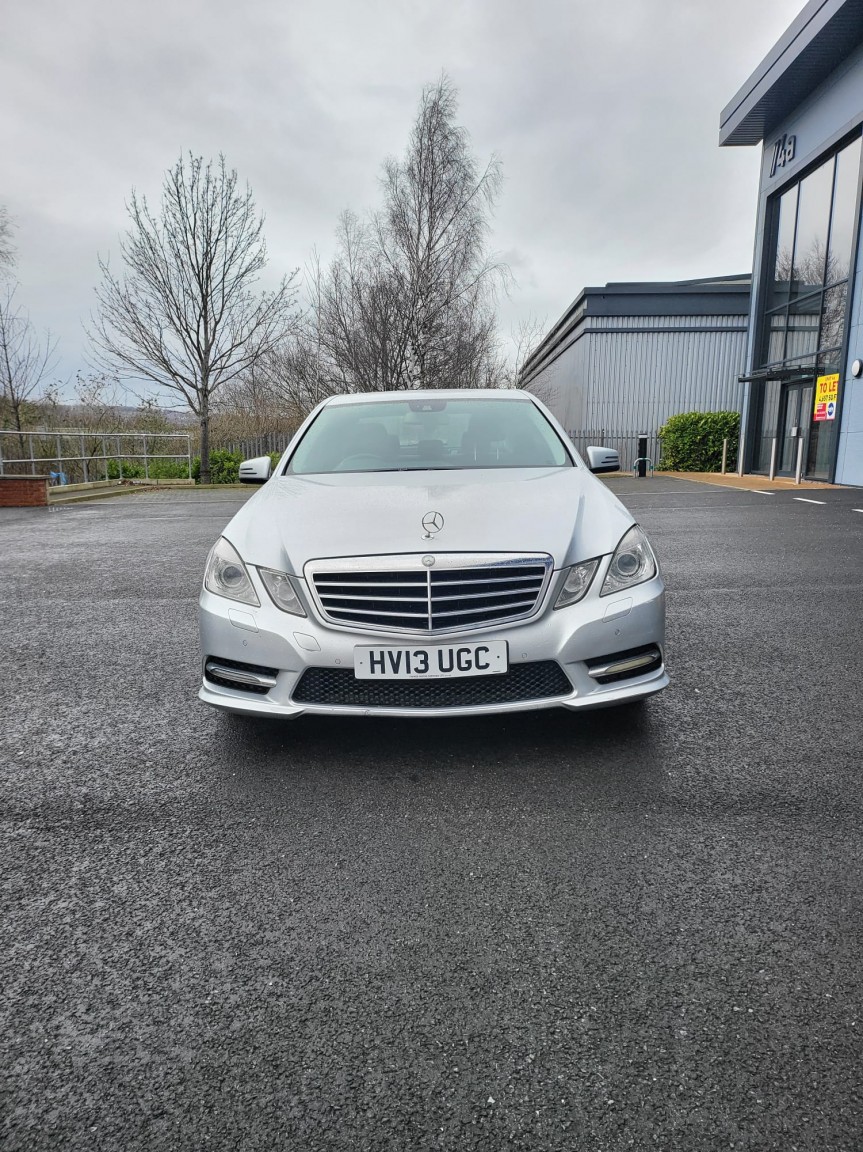 Used Mercedes-Benz E Class 2013 for sale - 77897778: Photo 1