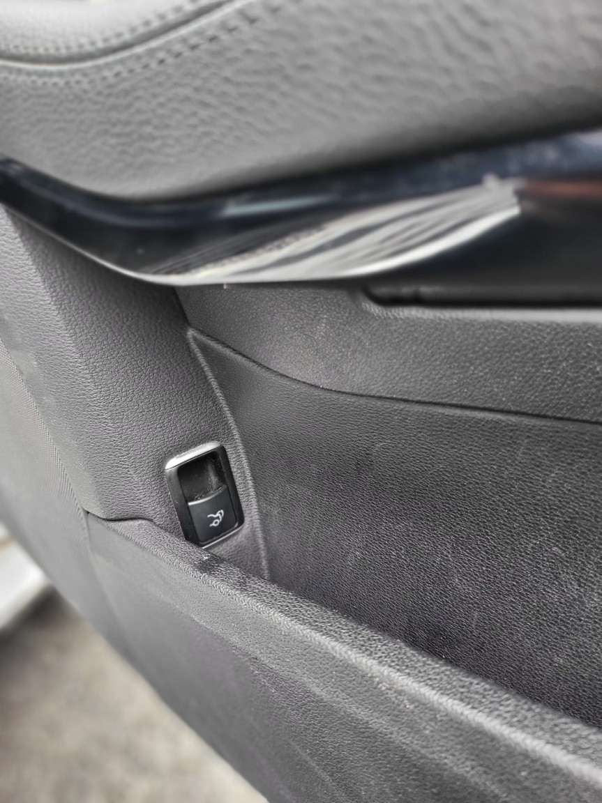 Used Mercedes-Benz E Class 2013 for sale - 77897778: Photo 19