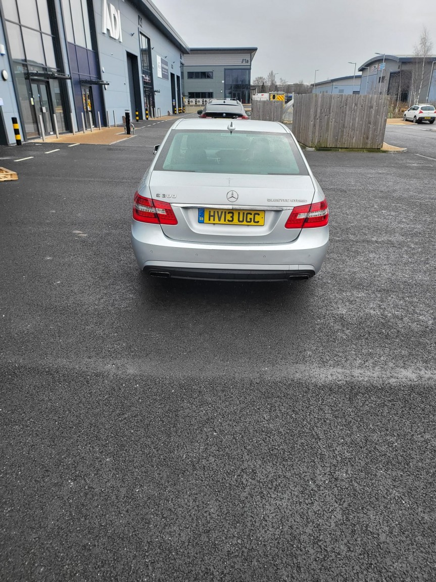 Used Mercedes-Benz E Class 2013 for sale - 77897778: Photo 23