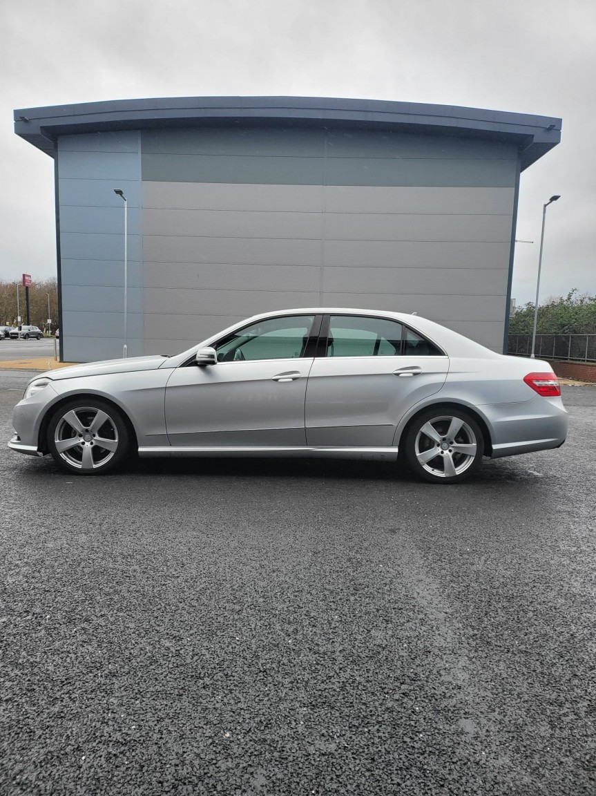 Used Mercedes-Benz E Class 2013 for sale - 77897778: Photo 4