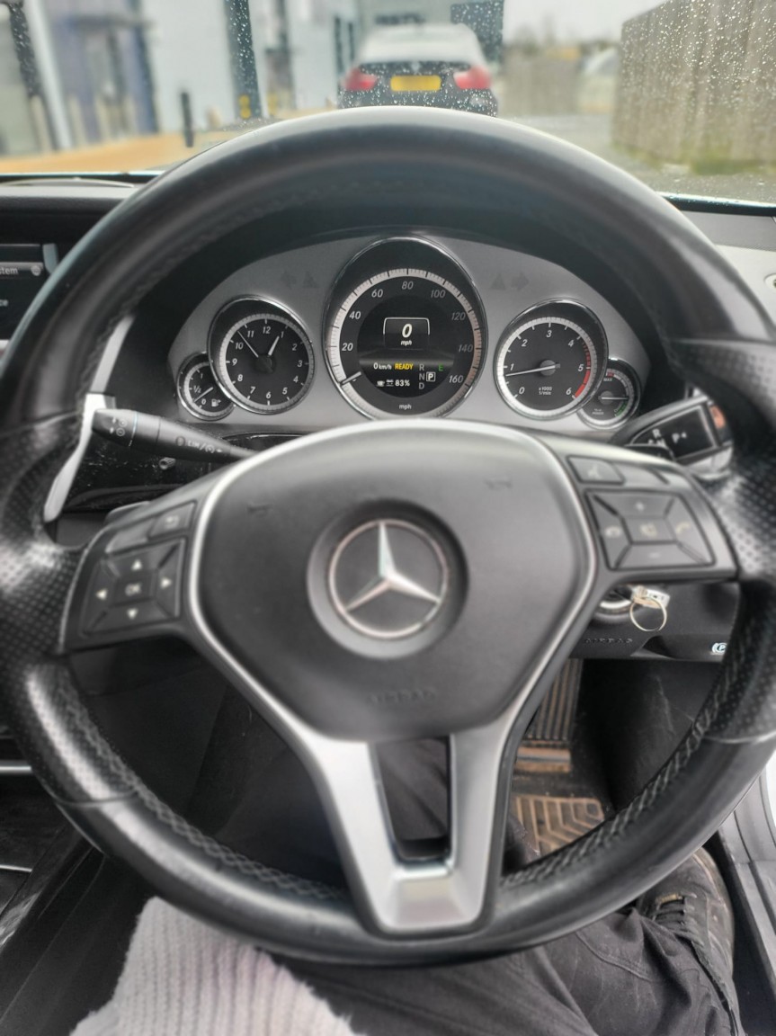 Used Mercedes-Benz E Class 2013 for sale - 77897778: Photo 9