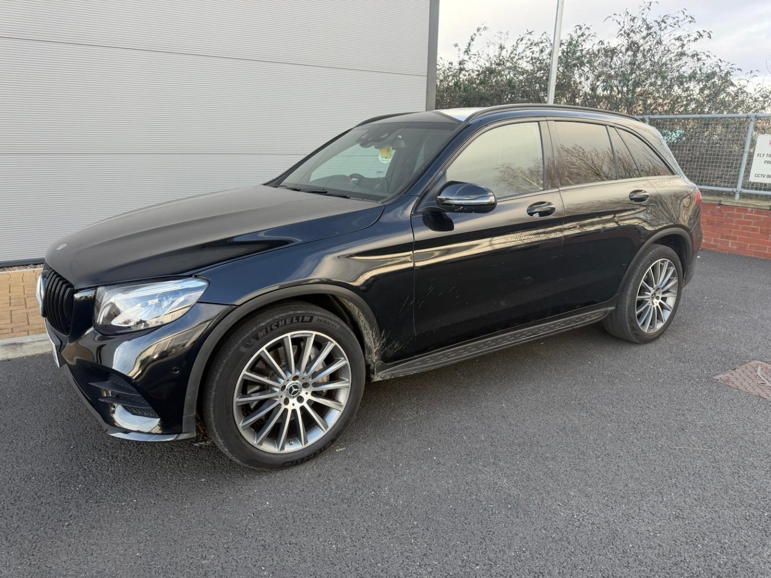 Used Mercedes-Benz GLC 2016 for sale - 77681757: Photo 2