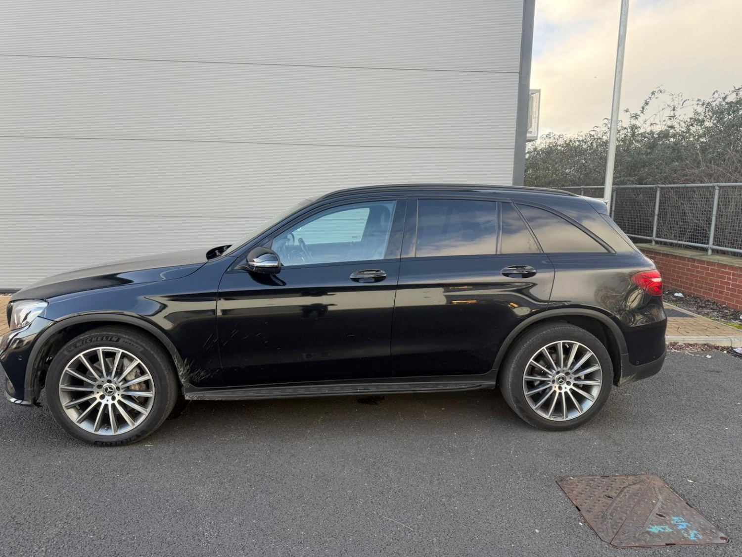 Used Mercedes-Benz GLC 2016 for sale - 77681757: Photo 4