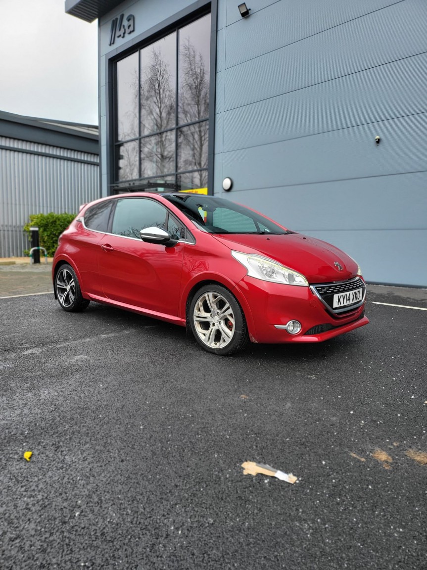 Used Peugeot 208 2014 for sale - 77802662: Photo 11