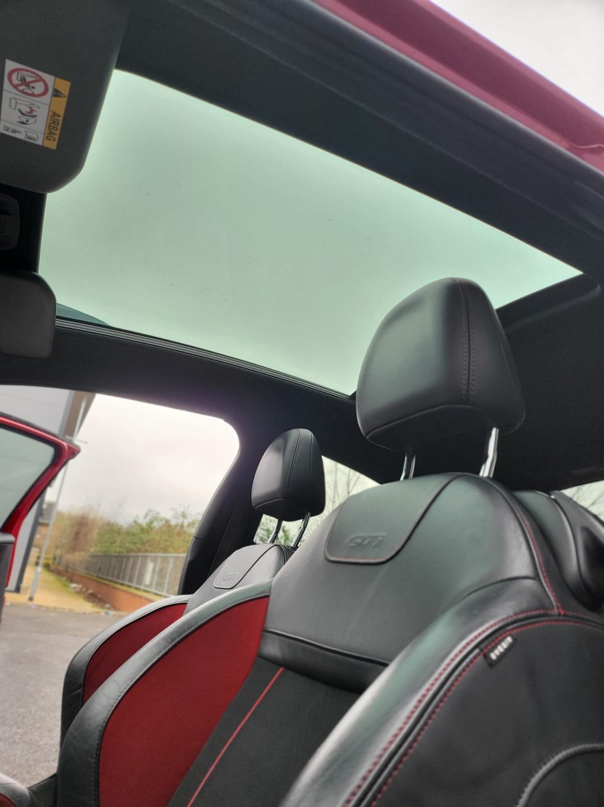 Used Peugeot 208 2014 for sale - 77802662: Photo 15