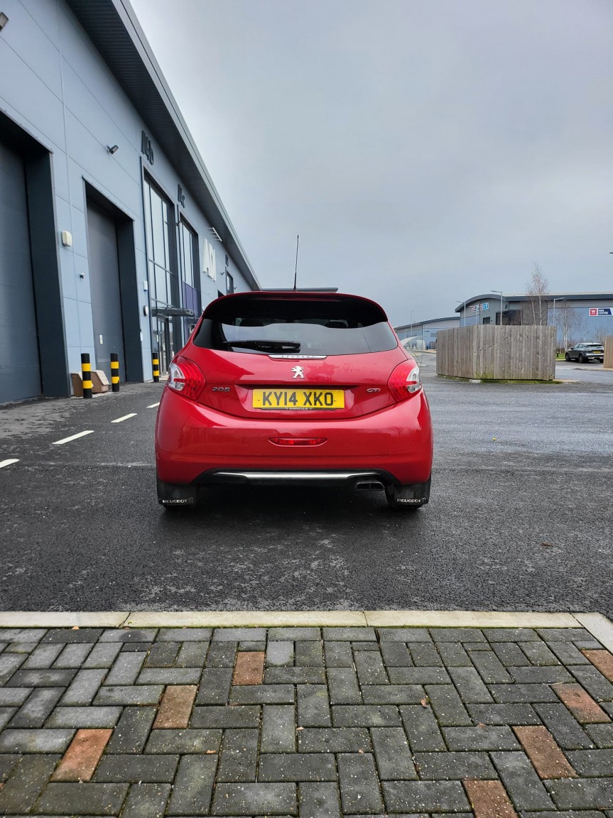 Used Peugeot 208 2014 for sale - 77802662: Photo 7