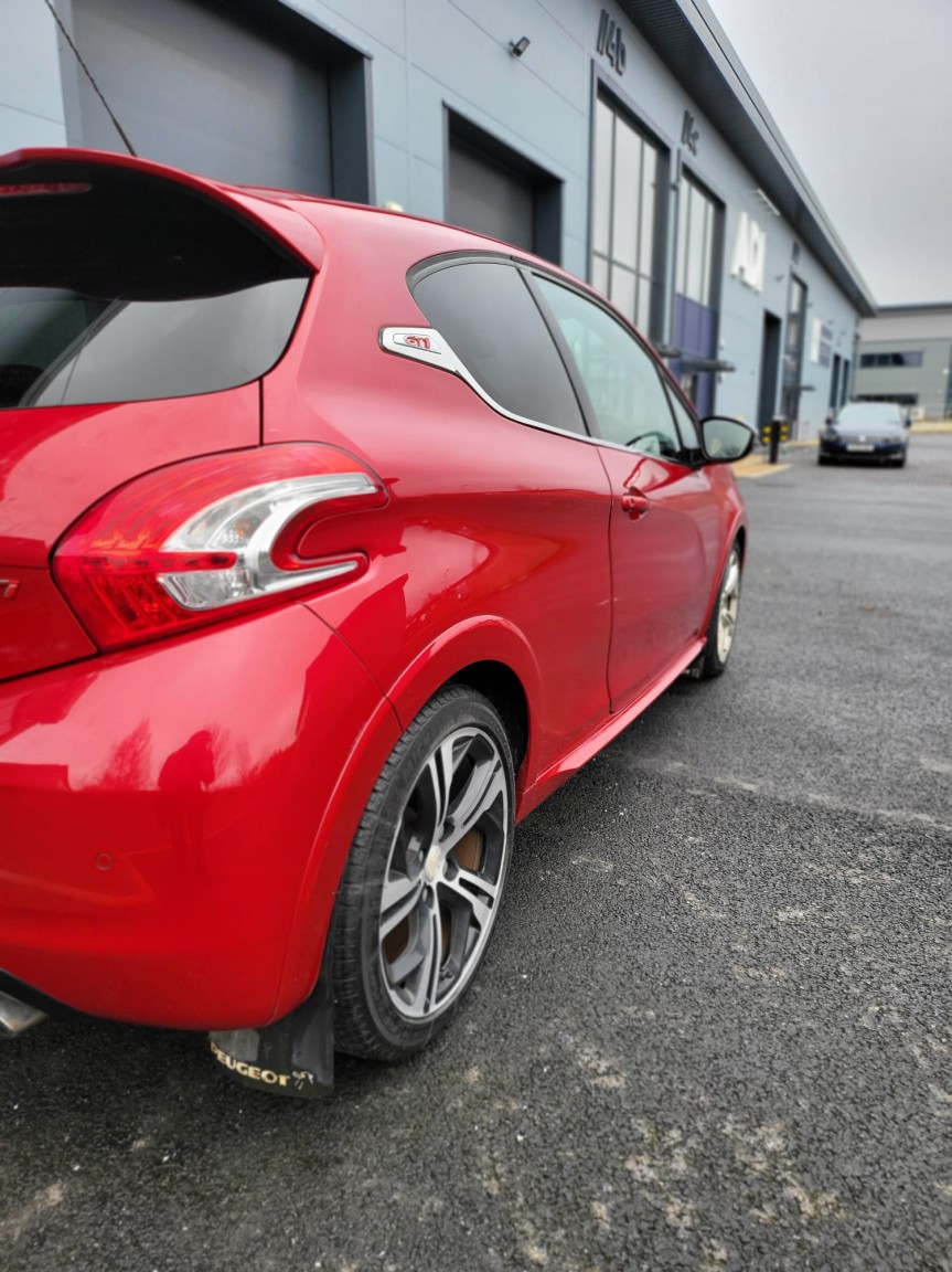 Used Peugeot 208 2014 for sale - 77802662: Photo 8
