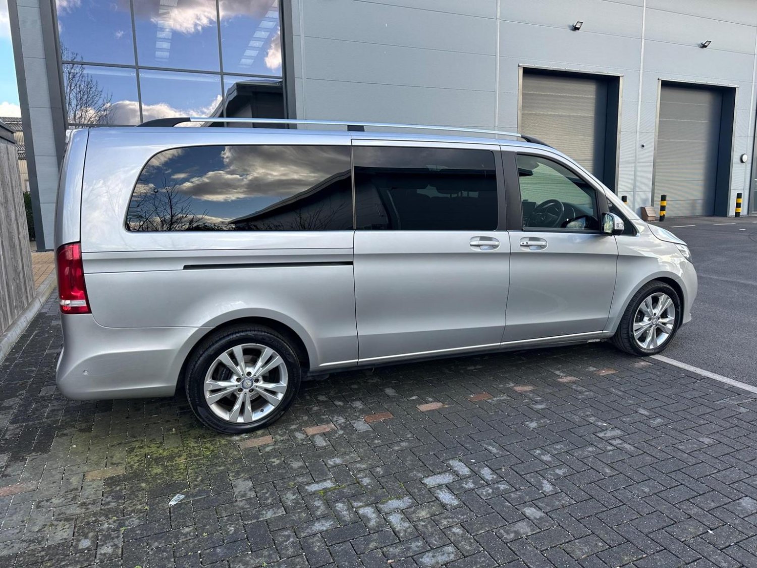 Used Mercedes-Benz V-Class 2016 for sale - 77626970: Photo 12