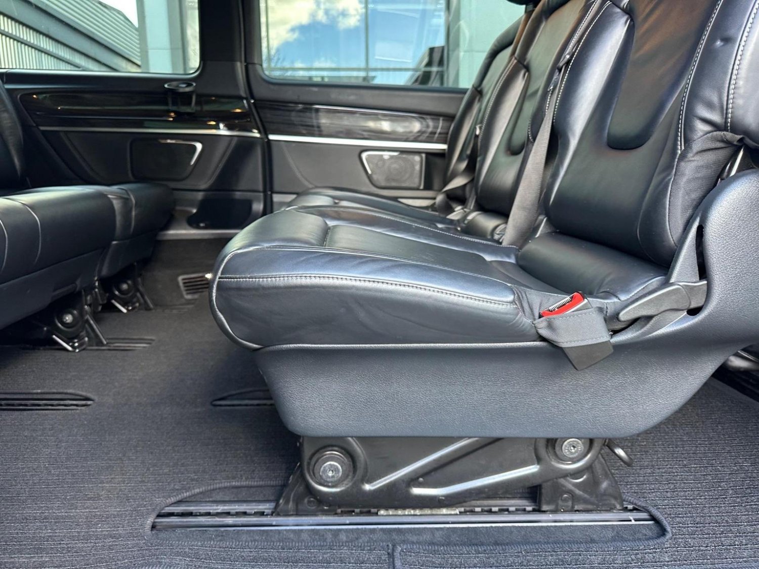 Used Mercedes-Benz V-Class 2016 for sale - 77626970: Photo 26