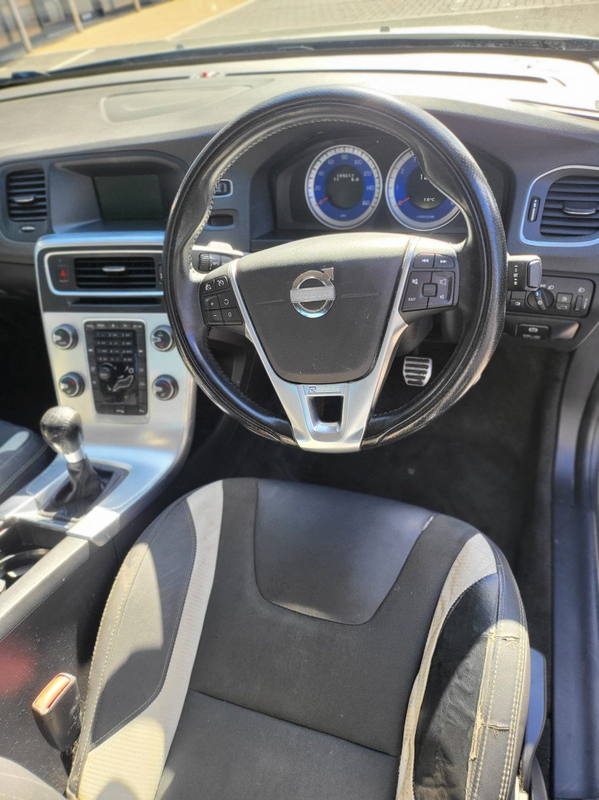 Used Volvo S60 2012 for sale - 78145807: Photo 16