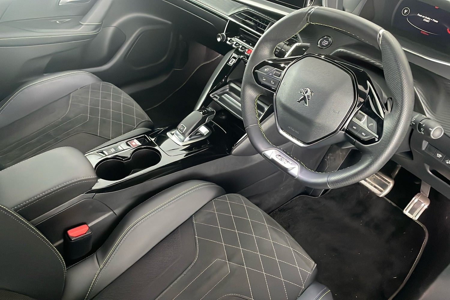 Used Peugeot 2008 for sale - 77729390: Photo 12