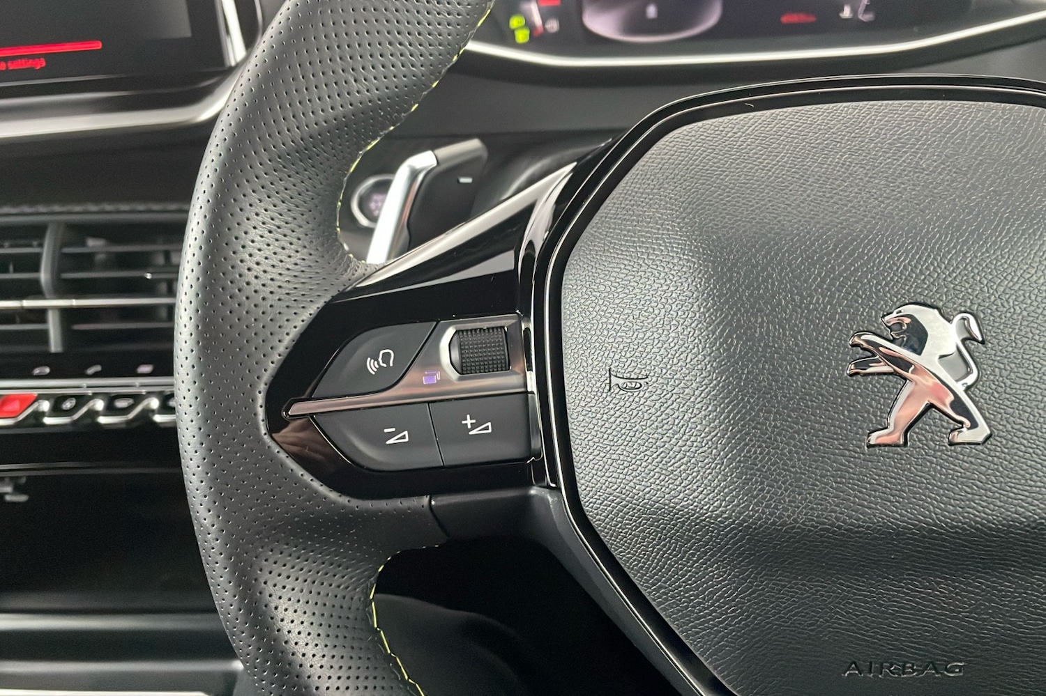 Used Peugeot 2008 for sale - 77729390: Photo 17