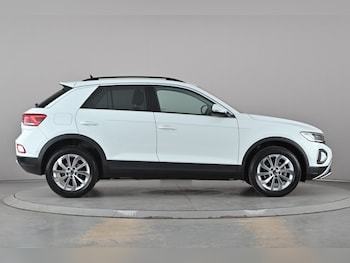 Used Volkswagen T-Roc 2025 for sale - 78182540: Photo
