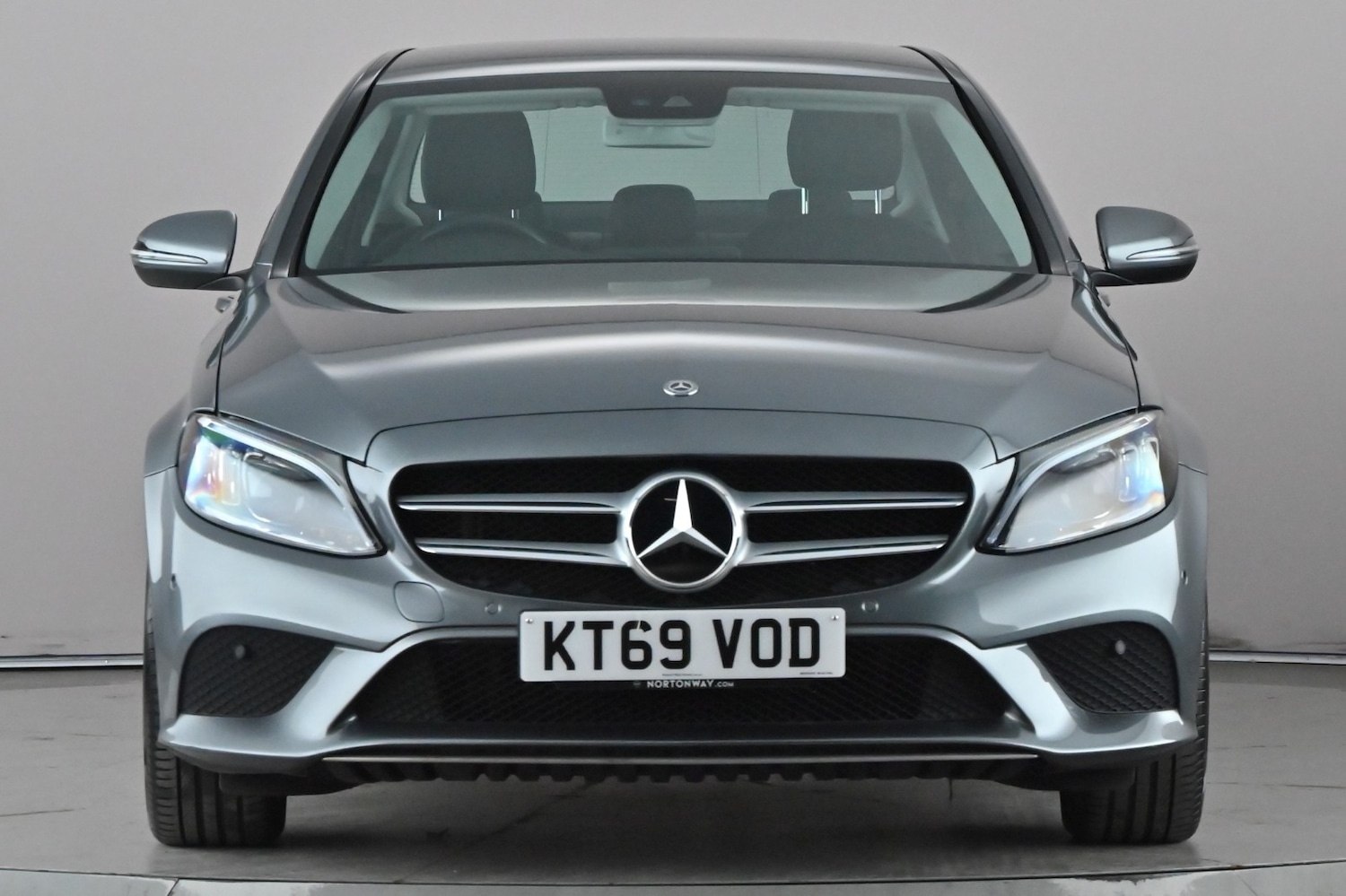 Used Mercedes-Benz C Class for sale - 77729279: Photo 2