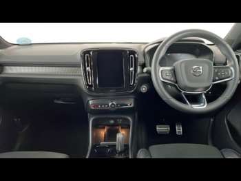 Used Volvo XC40 2021 for sale - 74755749: Photo