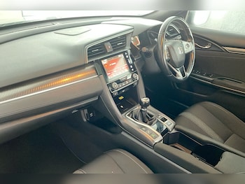 Used Honda Civic 2019 for sale - 78390157: Photo