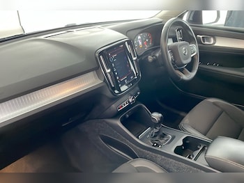 Used Volvo XC40 2018 for sale - 78359272: Photo