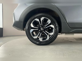 2023 - 1.5 H I Mmd Crosstar Ex Hatchback 5dr Petrol Hybrid Ecvt Euro 6 s/s 109 Ps