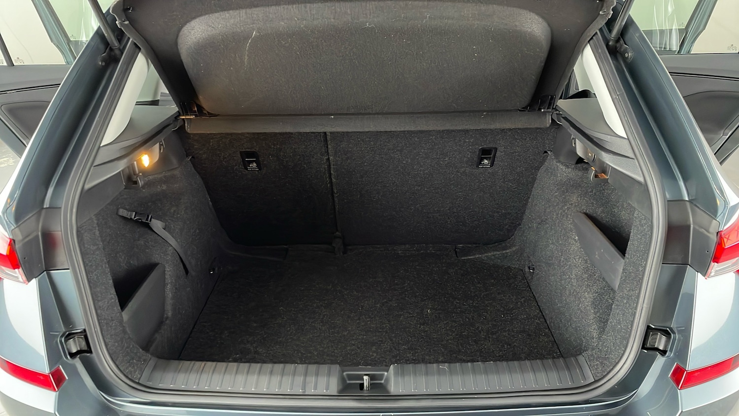 Vehicle 83