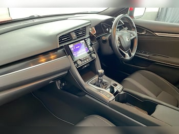 Used Honda Civic 2021 for sale - 79468572: Photo
