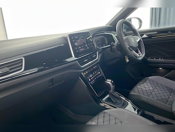 Used Volkswagen T-Roc 2025 for sale - 79458207: Photo