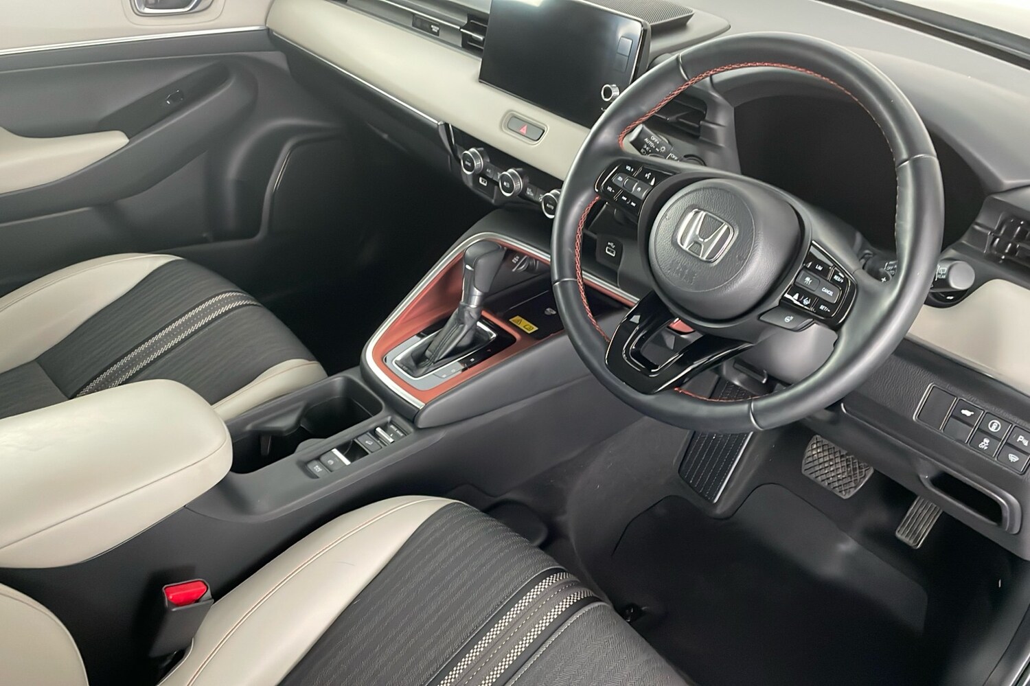 Used Honda HR-V 2022 for sale - 77729387: Photo 12