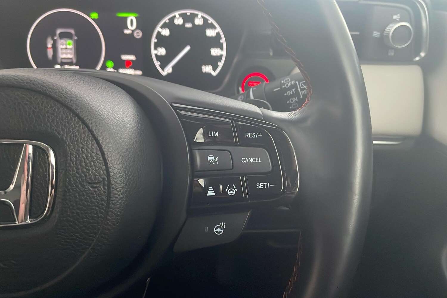 Used Honda HR-V 2023 for sale - 77729286: Photo 18