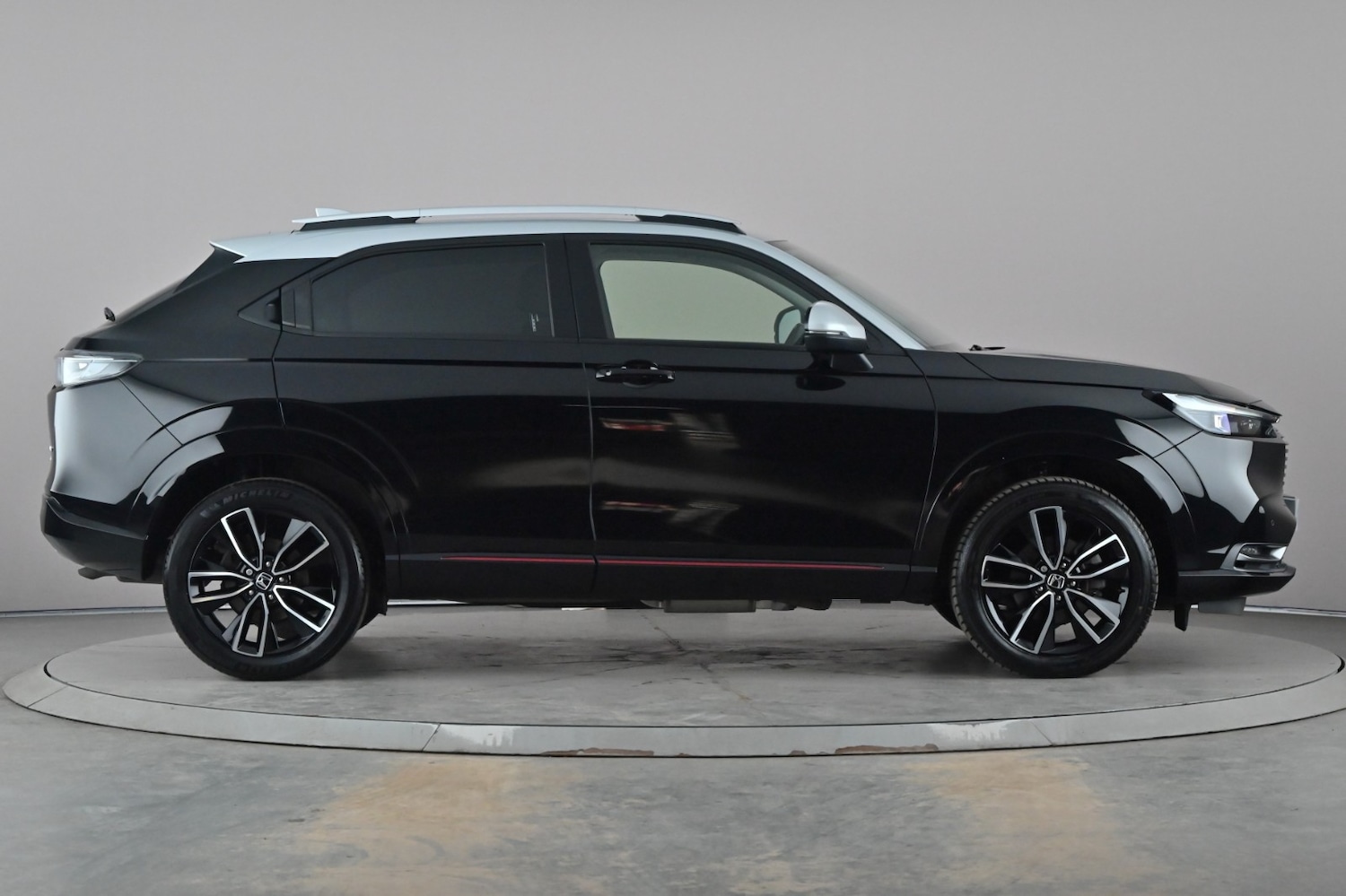 Used Honda HR-V 2023 for sale - 77729286: Photo 3