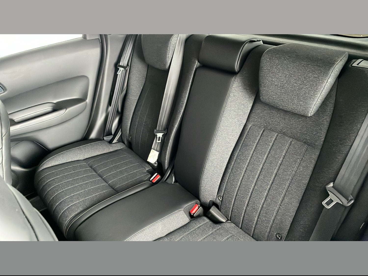 Used Honda Jazz 2024 for sale - 77729410: Photo 48