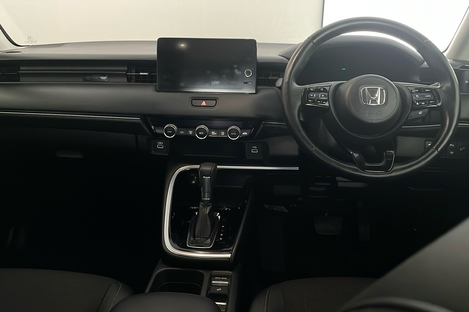 Used Honda HR-V 2023 for sale - 77729282: Photo 9