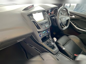 Used Ford Focus 2017 for sale - 79187471: Photo