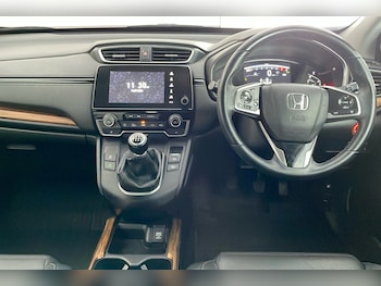 Used Honda CR-V 2018 for sale - 79187475: Photo