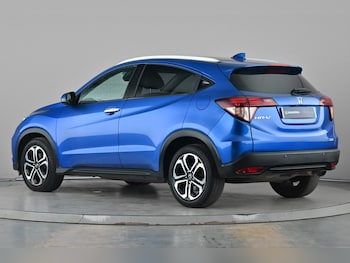 Used Honda HR-V 2018 for sale - 79050400: Photo