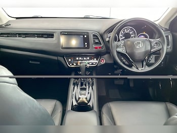 Used Honda HR-V 2018 for sale - 79050400: Photo