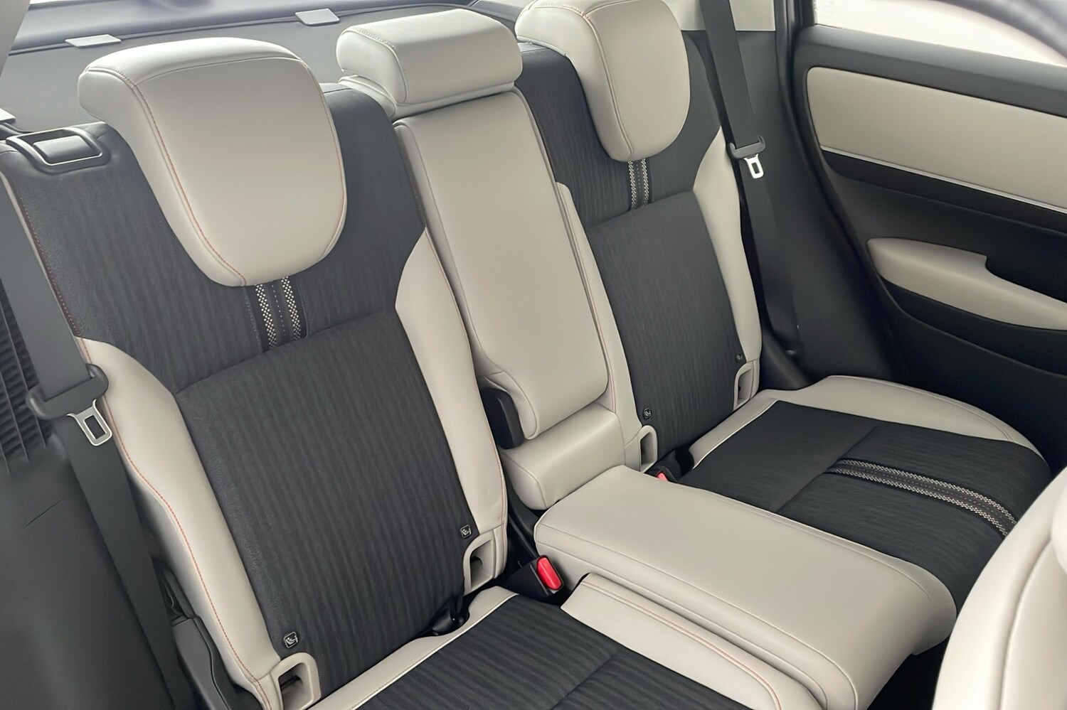 Used Honda HR-V 2022 for sale - 77729293: Photo 11