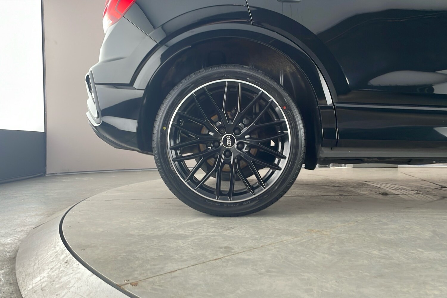 Used Audi Q2 for sale - 77729352: Photo 8