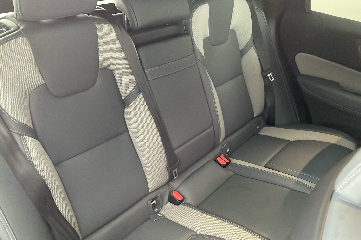 Used Volvo XC60 2021 for sale - 78154862: Photo 11