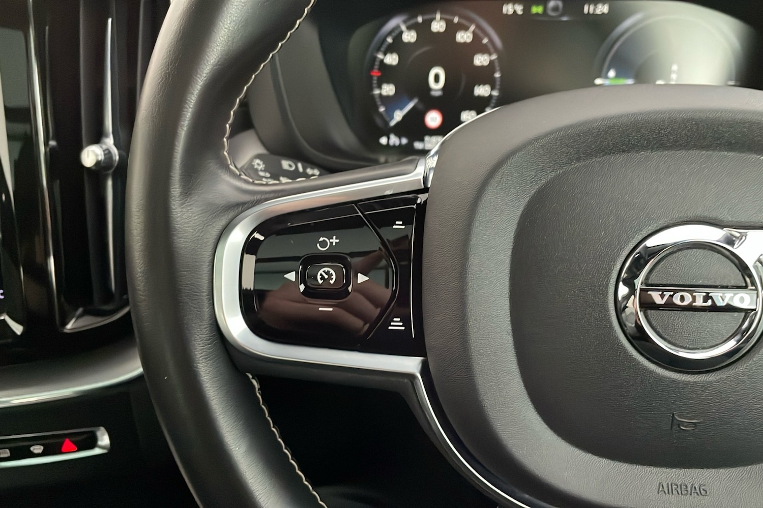 Used Volvo XC60 2021 for sale - 78154862: Photo 17