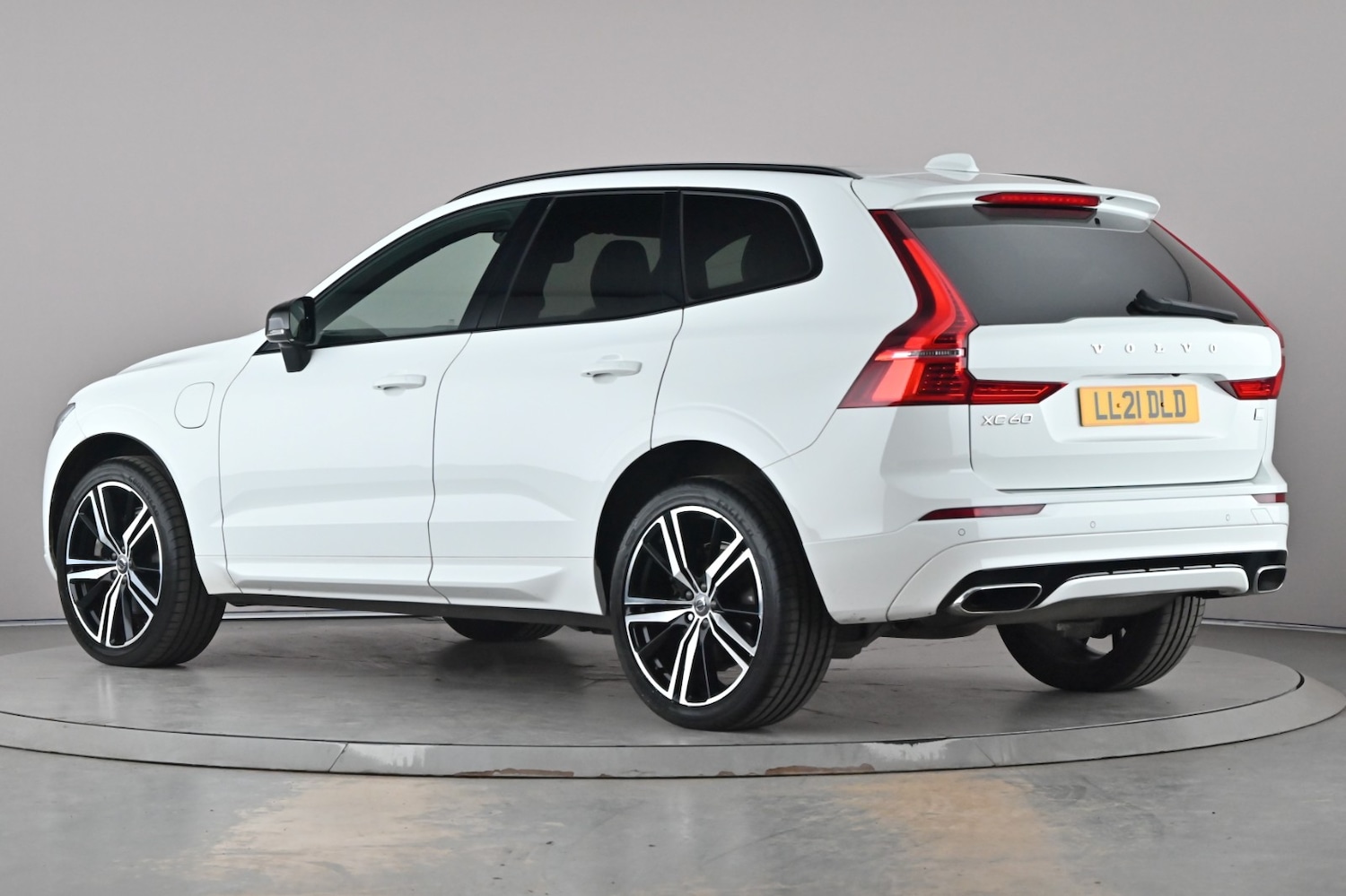 Used Volvo XC60 2021 for sale - 78154862: Photo 5