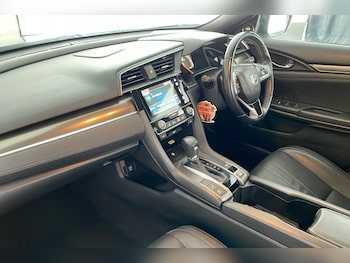 Used Honda Civic 2020 for sale - 79539350: Photo