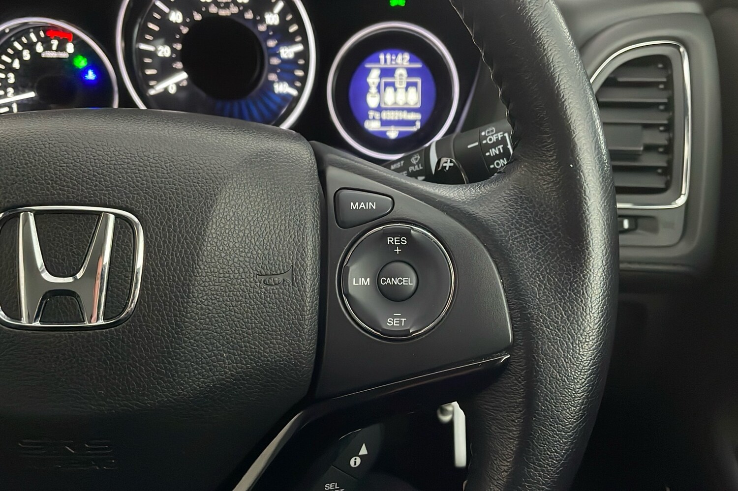 Used Honda HR-V for sale - 77729257: Photo 18