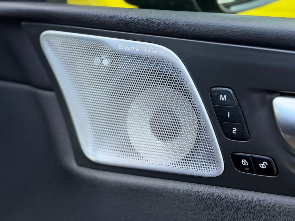 Used Volvo XC60 2023 for sale - 78069140: Photo 15