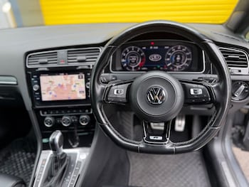 Used Volkswagen Golf 2017 for sale - 79462419: Photo