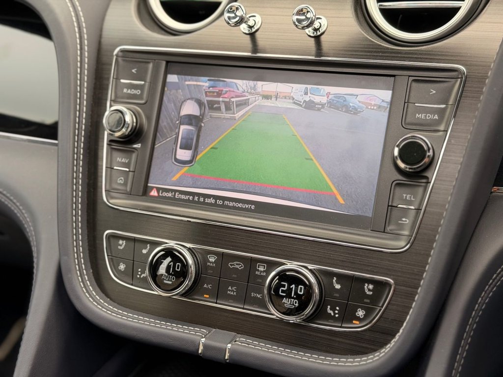 Used Bentley Bentayga 2018 for sale - 77976610: Photo 12