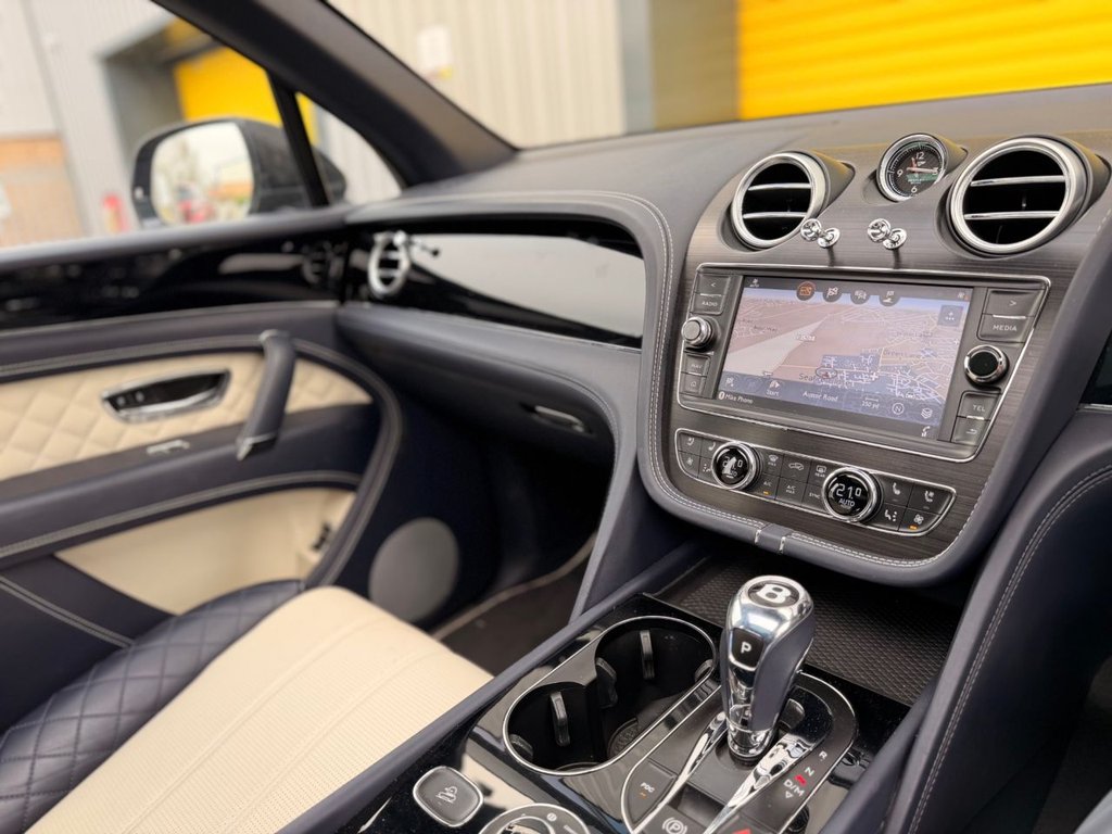 Used Bentley Bentayga 2018 for sale - 77976610: Photo 18